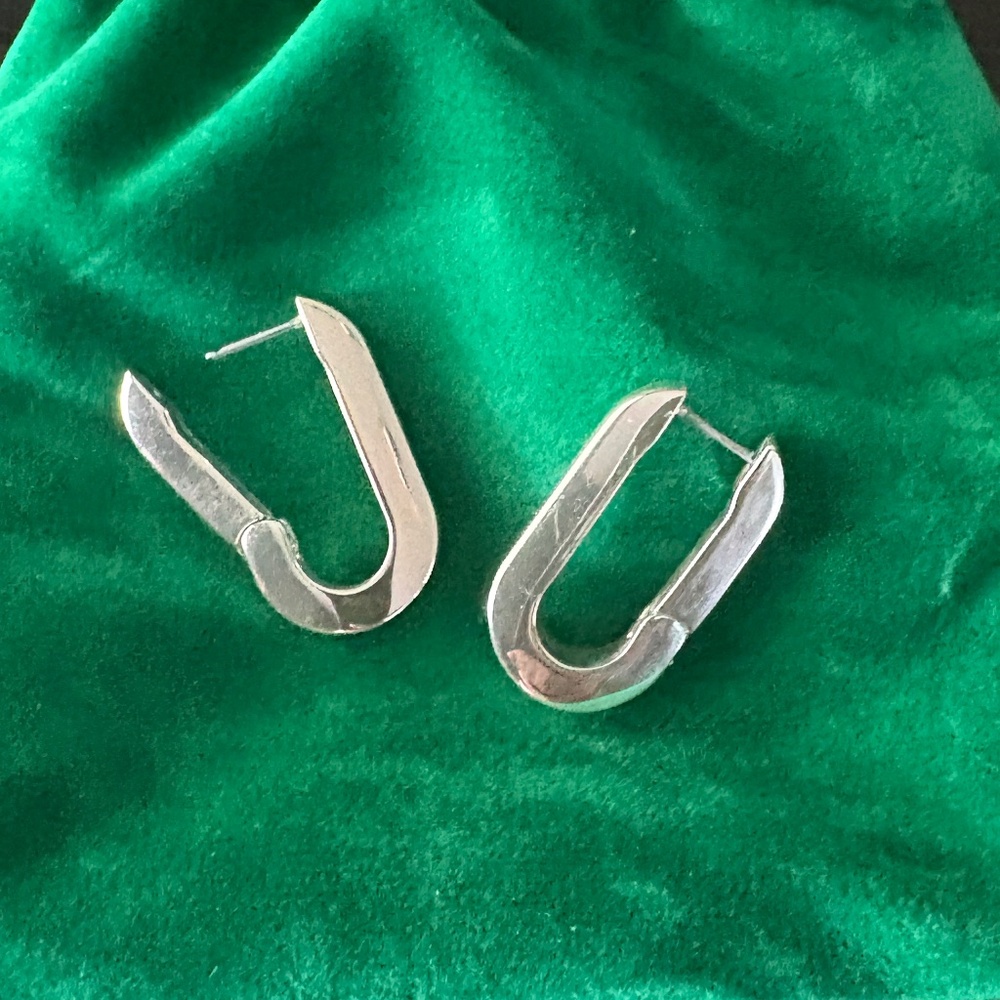 Silver Jenny Bird U-Link Earrings. (Medium Size)